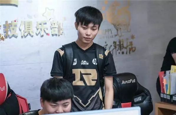 这两支球队 这两支球队